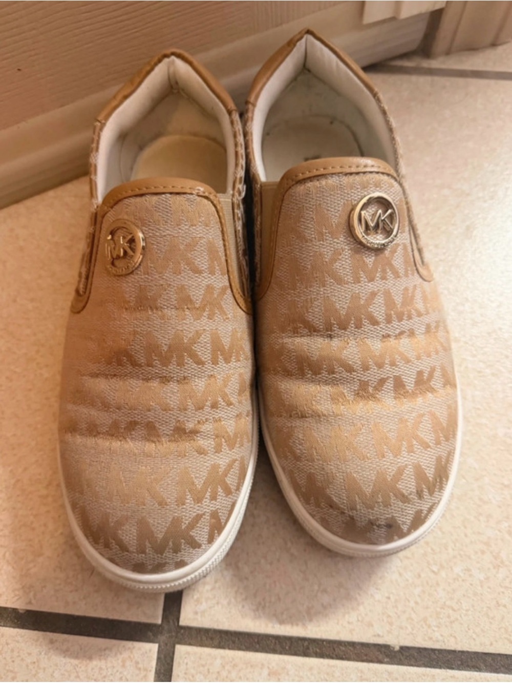 Michael Kors Kids Tan/Beige MK Logo Slip-On Sneakers